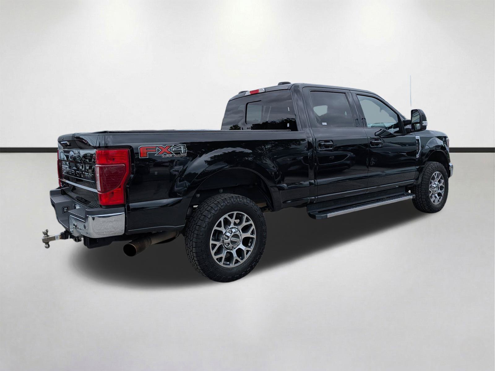 Used 2021 Ford F250 Lariat w/ Lariat Value Package AWD/4WD image 4