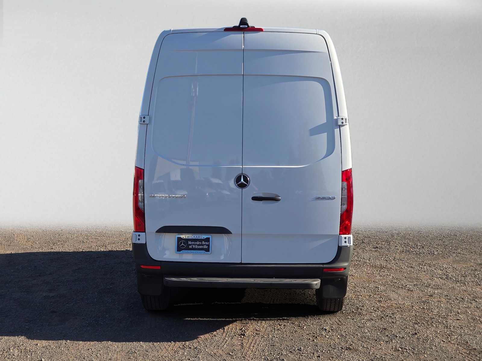 Used 2026 Mercedes-Benz Sprinter 2500 image 4