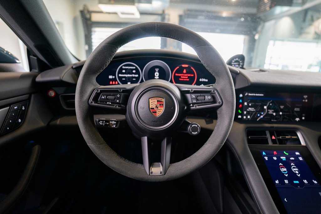 New 2025 Porsche Taycan image 34