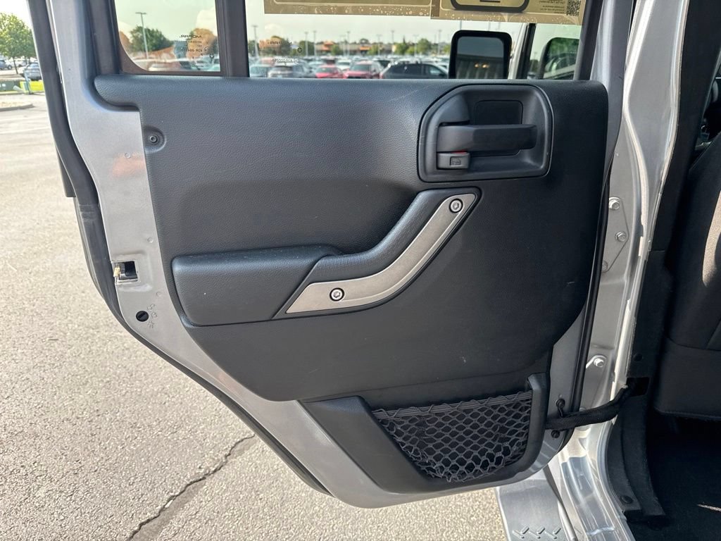 Used 2018 Jeep Wrangler Unlimited Sport S AWD/4WD image 26