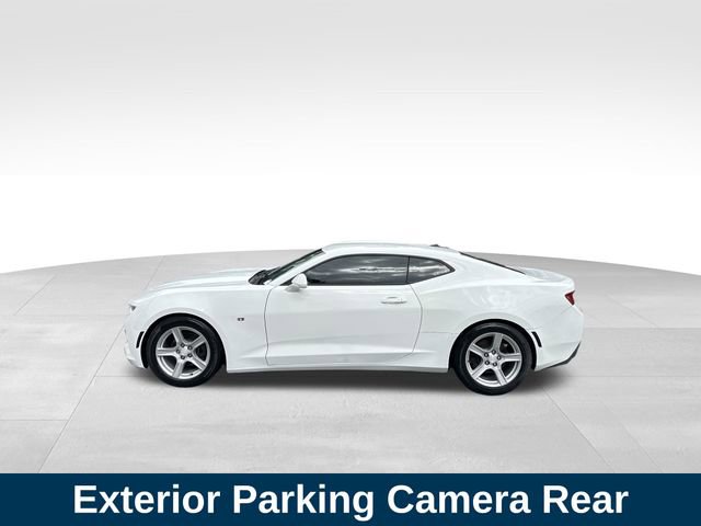 Used 2018 Chevrolet Camaro LT image 2