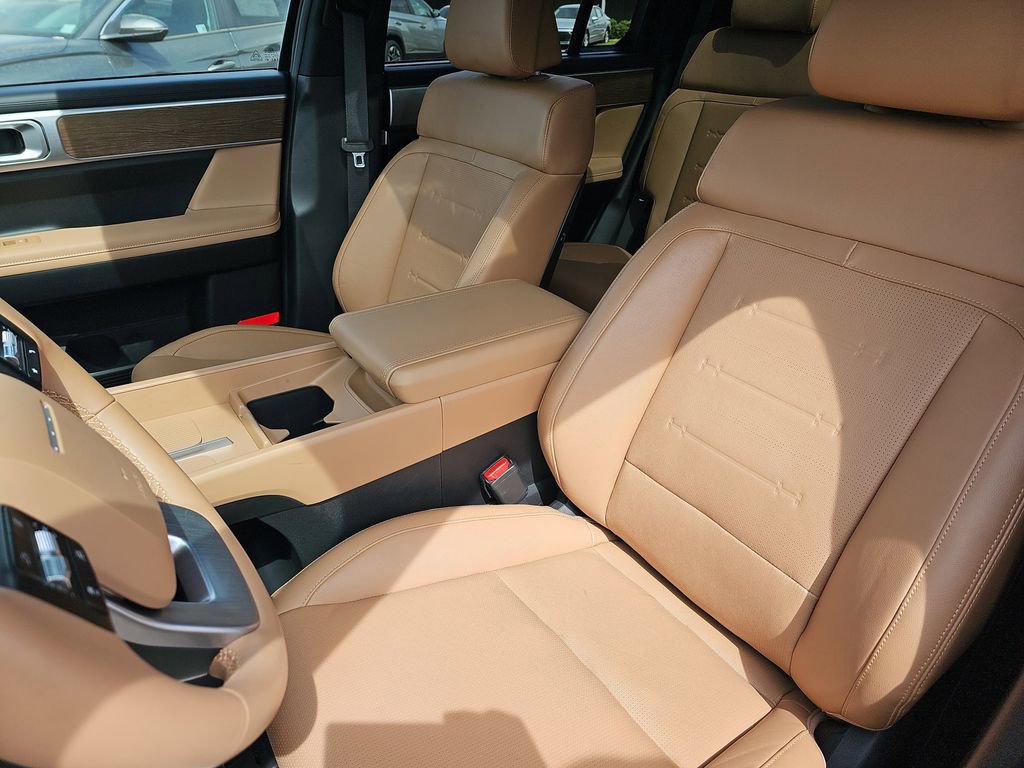 Used 2025 Hyundai Santa Fe Limited image 15