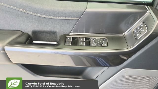 Used 2022 Ford F150 Lariat w/ Equipment Group 502A High image 21