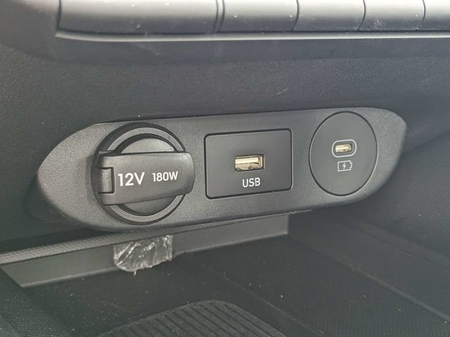 Used 2025 Hyundai Elantra Sport FWD image 24