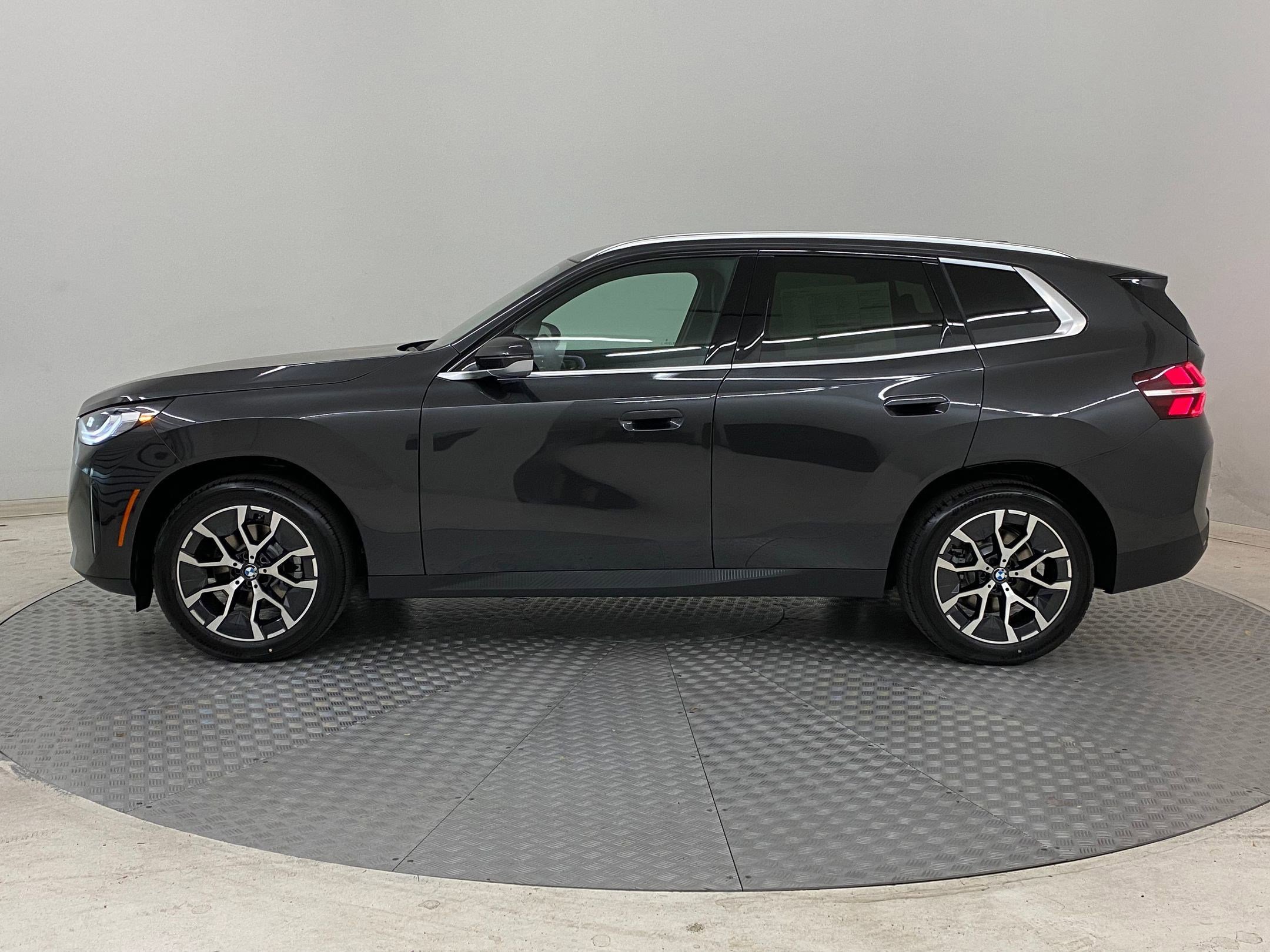 Used 2026 BMW X3 xDrive30 w/ Convenience Package image 2