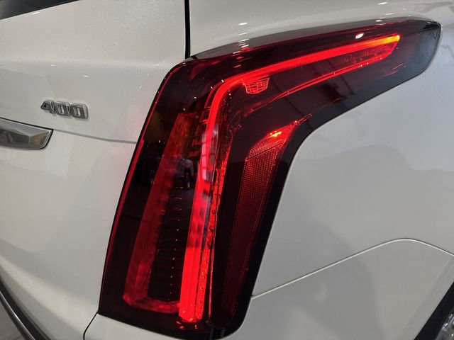 Certified 2024 Cadillac XT5 Premium Luxury w/ Technology Package AWD/4WD image 13