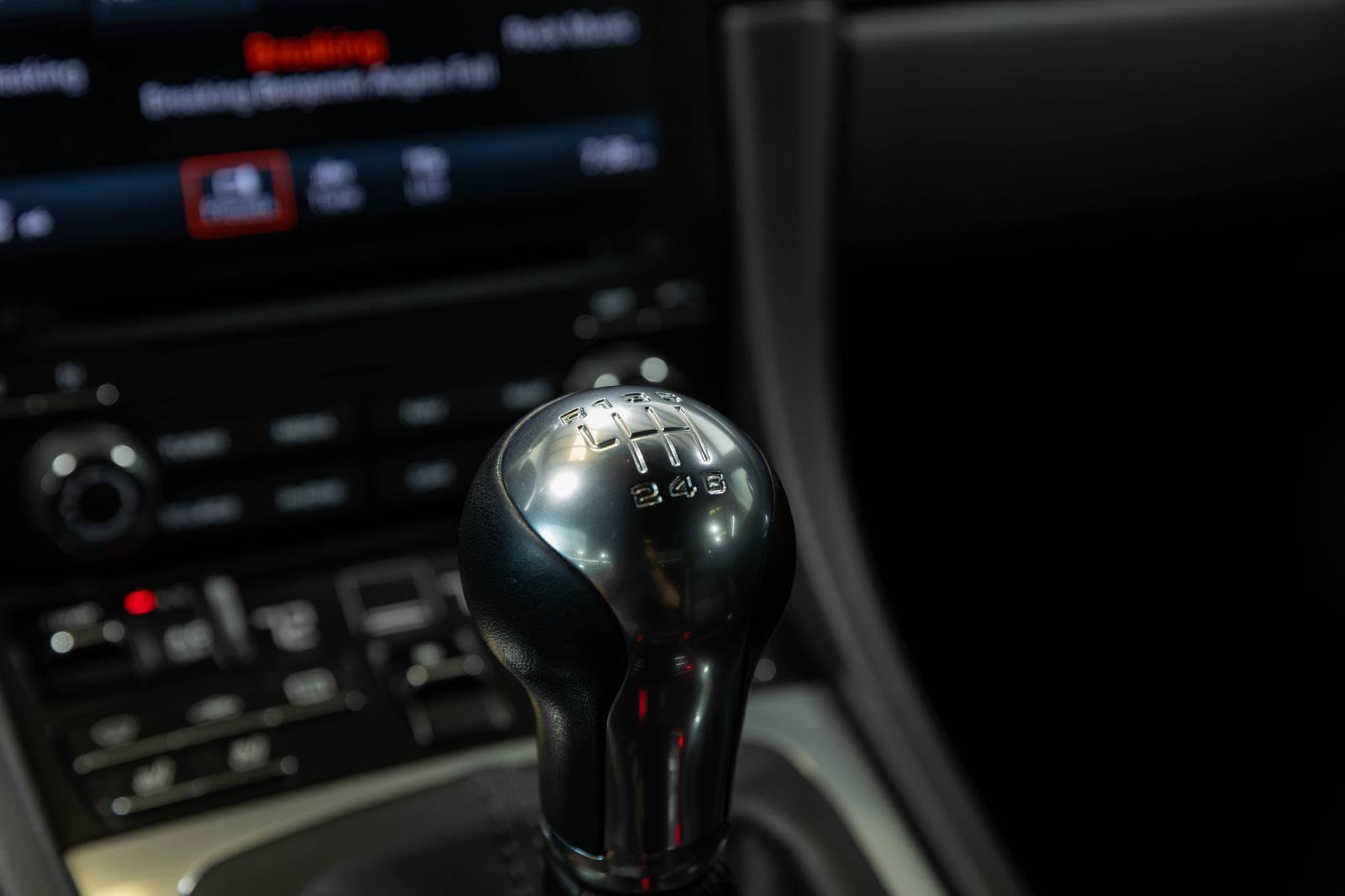 Used 2018 Porsche 718 Cayman RWD image 93