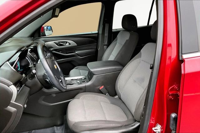 Used 2023 Chevrolet Traverse LT image 15
