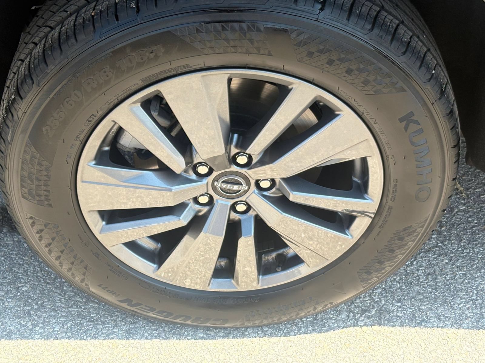 Used 2026 Nissan Pathfinder SV FWD image 35