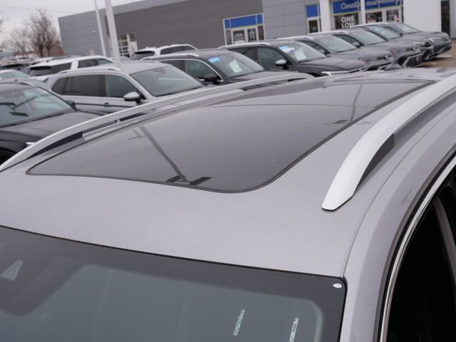 Certified 2025 Volkswagen Atlas SEL image 11