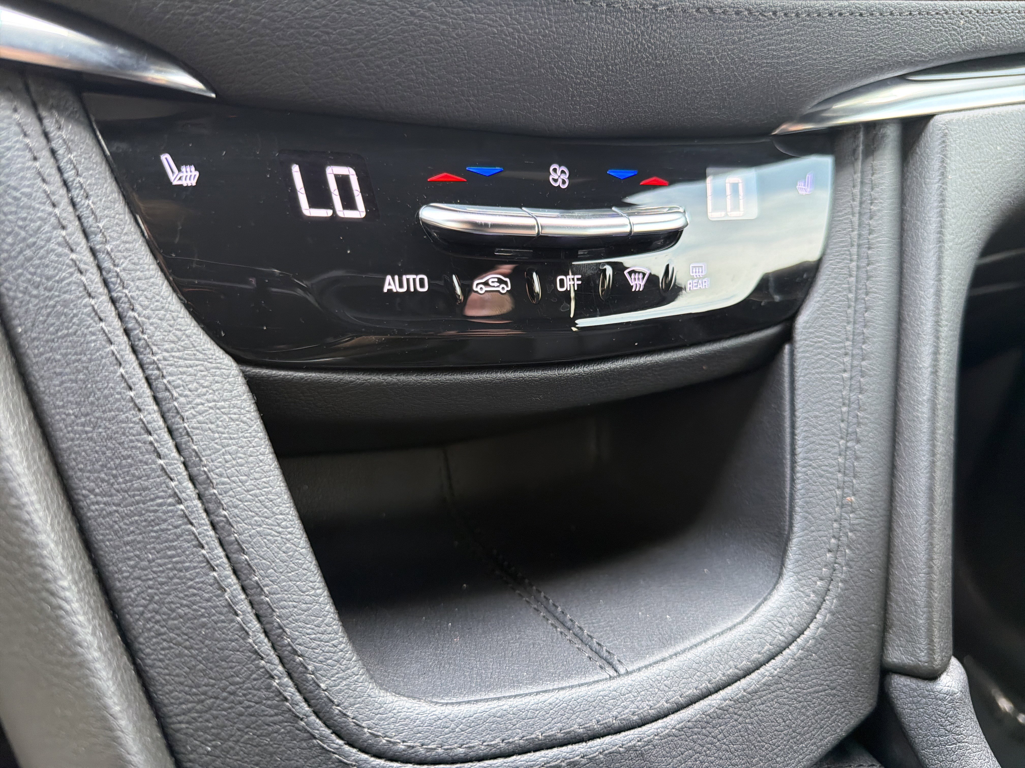 Used 2021 Cadillac XT5 Premium Luxury FWD image 26