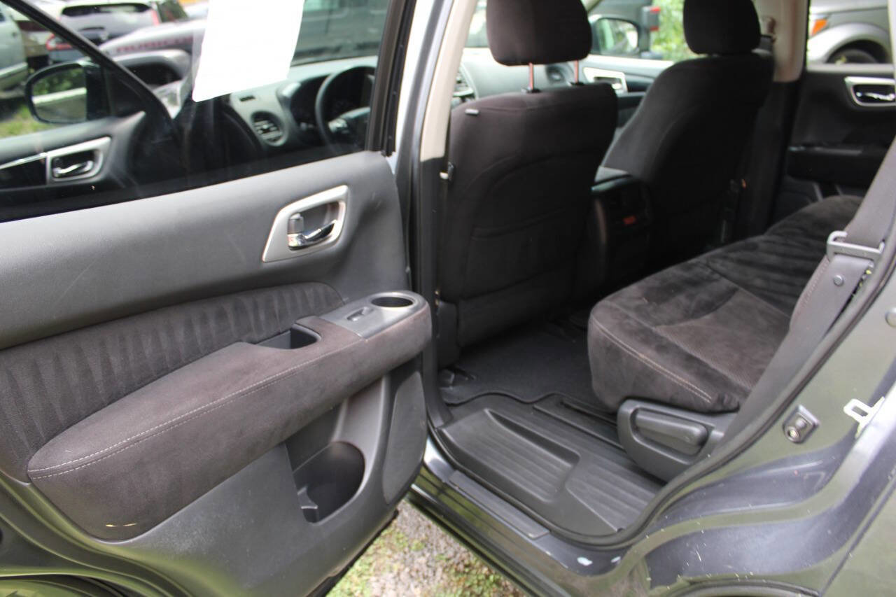 Used 2014 Nissan Pathfinder S image 23