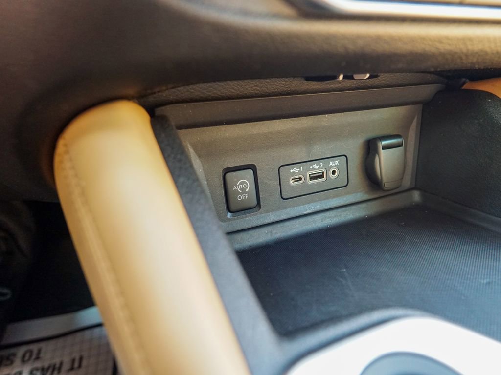 Used 2024 Nissan Sentra SV w/ SV Premium Package FWD image 23