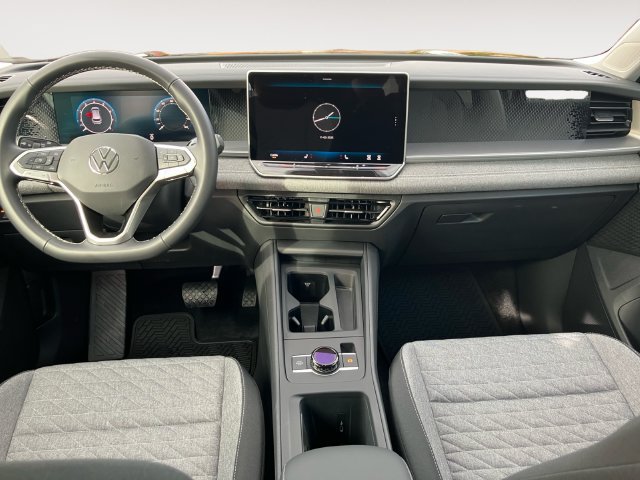 Certified 2025 Volkswagen Tiguan S AWD/4WD image 10