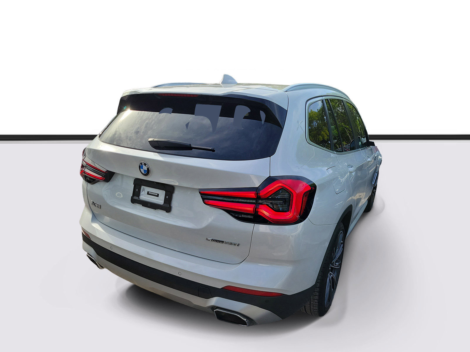 Used 2023 BMW X3 sDrive30i w/ Premium Package RWD image 4