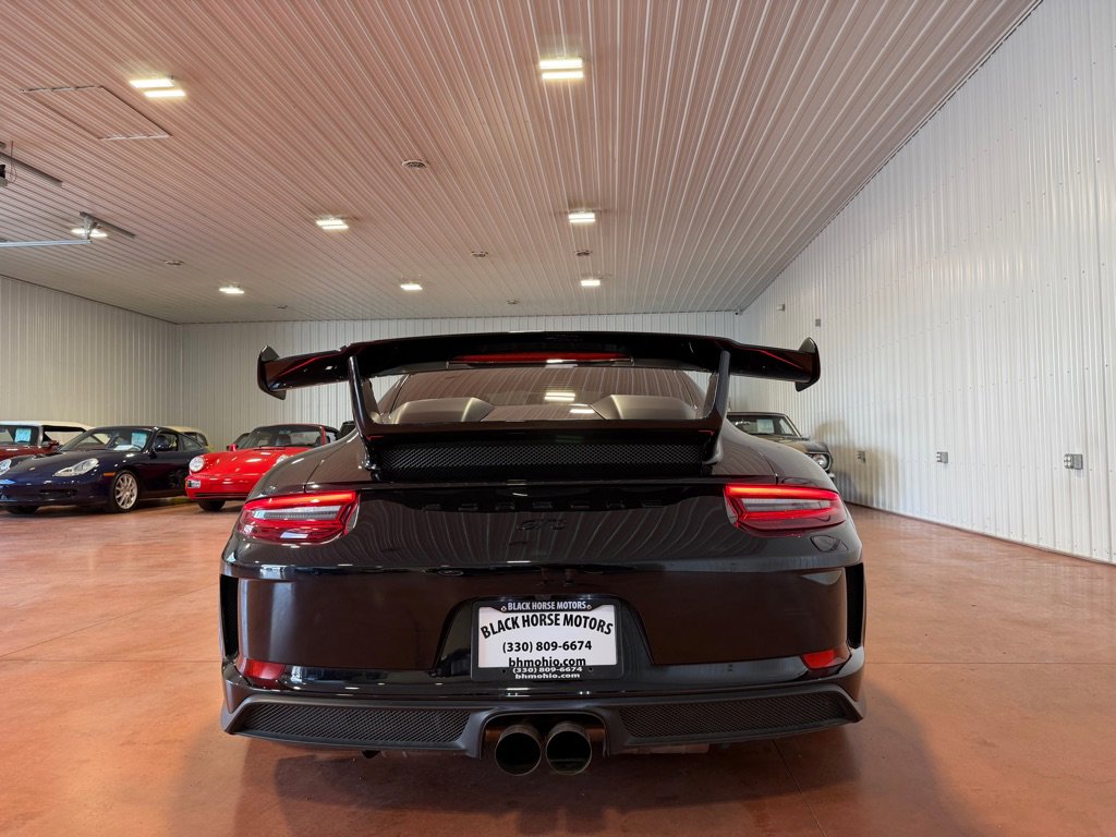 Used 2018 Porsche 911 GT3 image 10