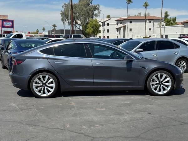 Used 2018 Tesla Model 3 Long Range image 4