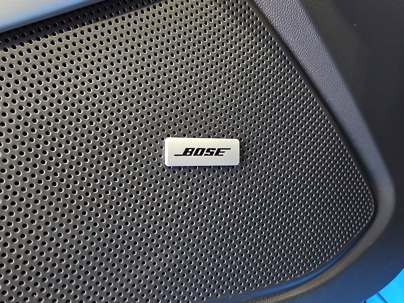 Used 2022 Chevrolet Camaro ZL1 RWD image 16