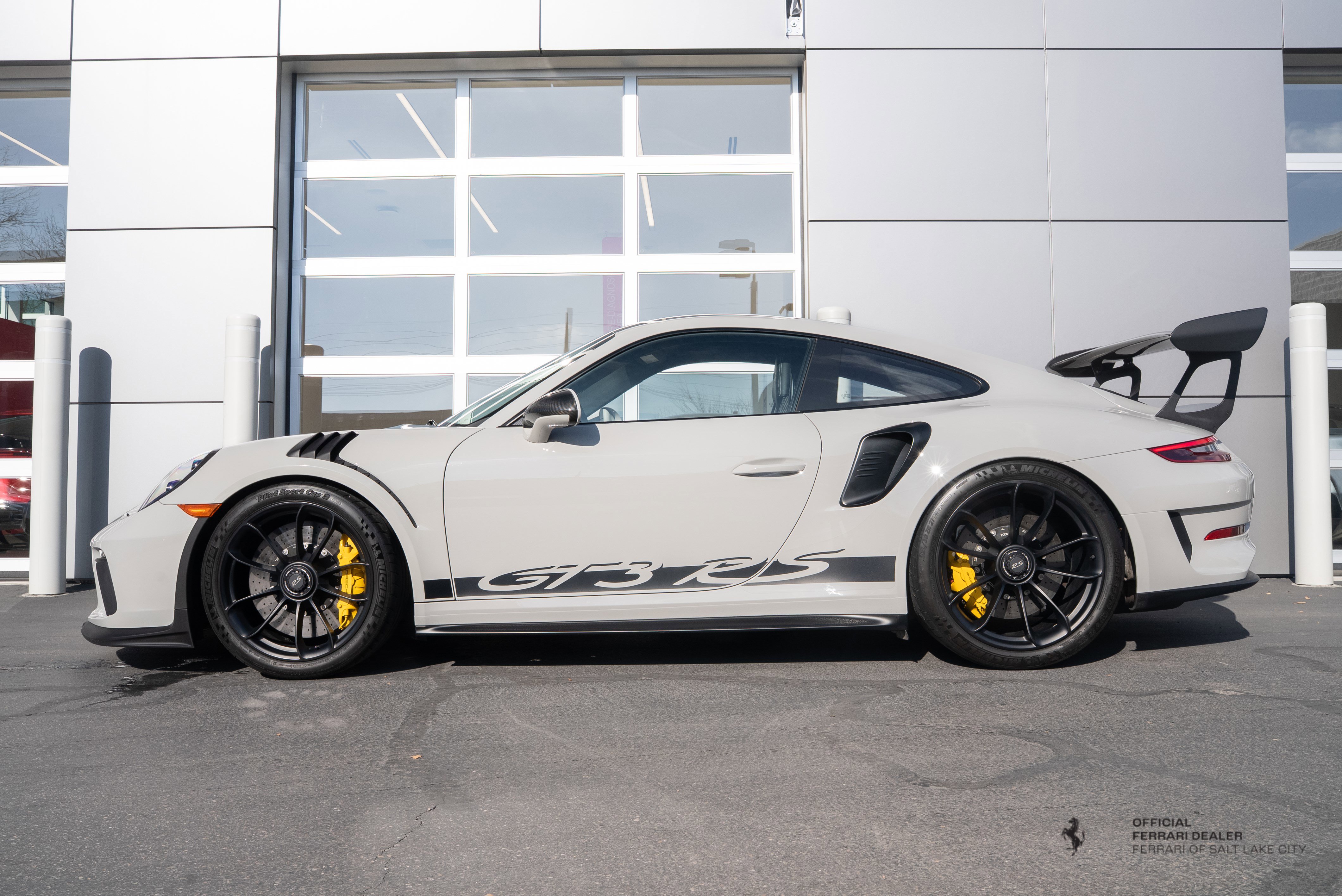 Used 2019 Porsche 911 GT3 RS image 4