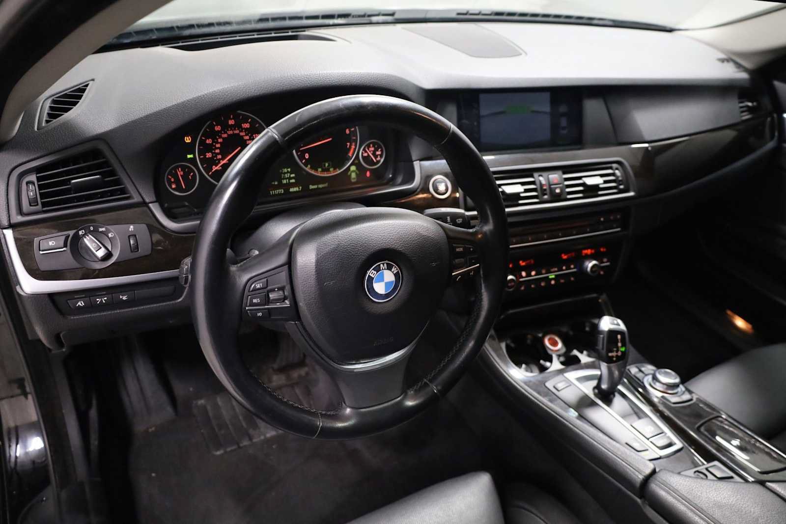 Used 2011 BMW 535i Sedan RWD image 4