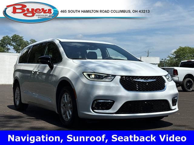 New 2026 Chrysler Pacifica Select