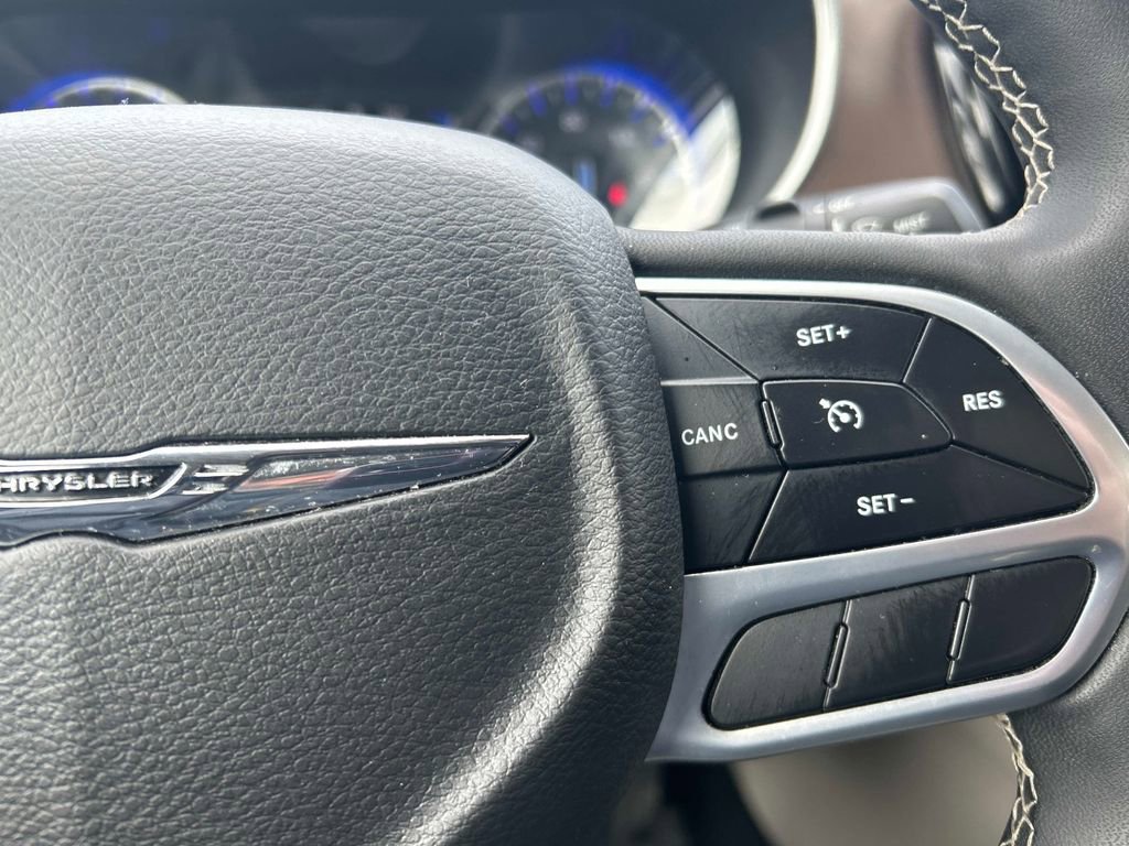Used 2023 Chrysler Voyager LX image 24