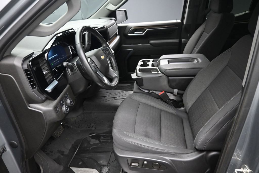 Used 2023 Chevrolet Silverado 1500 LT AWD/4WD image 13