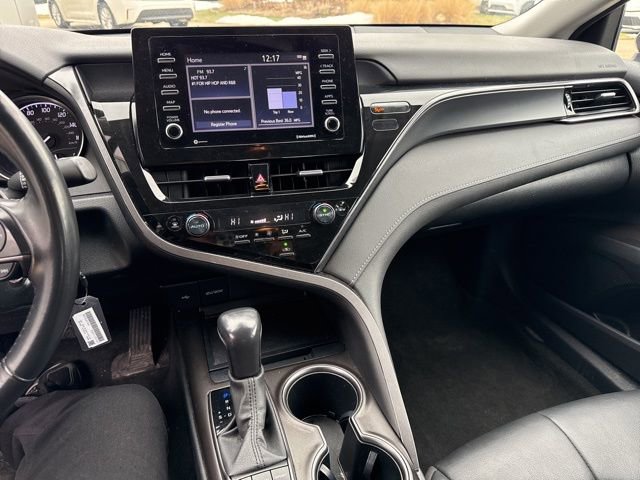 Used 2023 Toyota Camry SE image 16