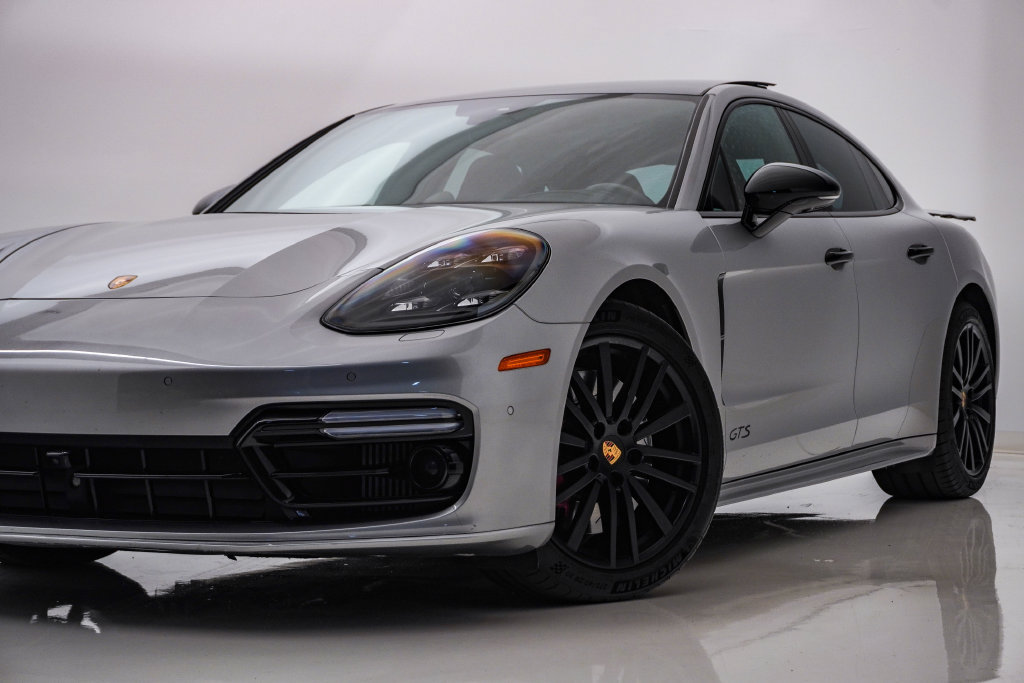 Used 2019 Porsche Panamera GTS AWD/4WD image 2