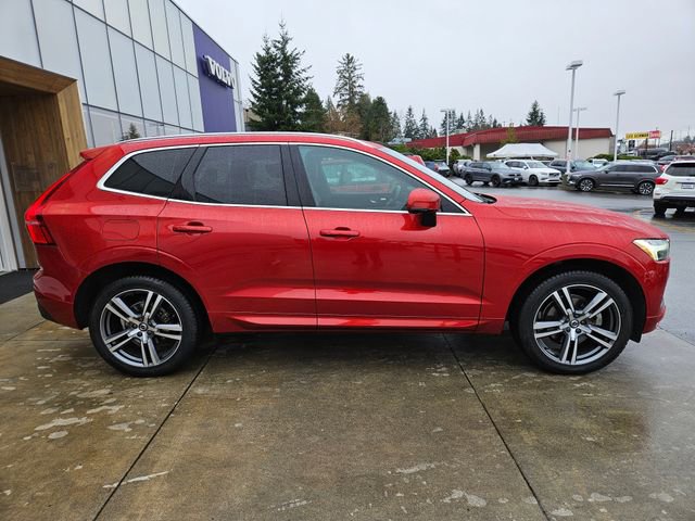 Used 2021 Volvo XC60 T5 Momentum w/ Advanced Package image 4