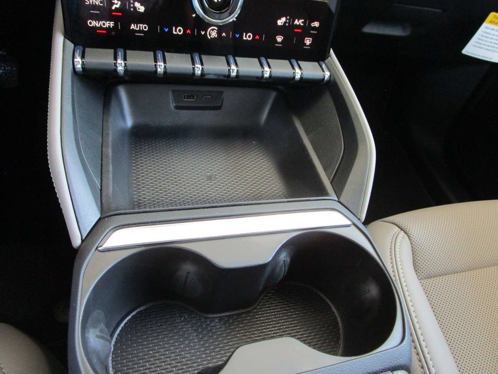 New 2027 GMC Terrain Elevation w/ Elevation Premium Package FWD image 34