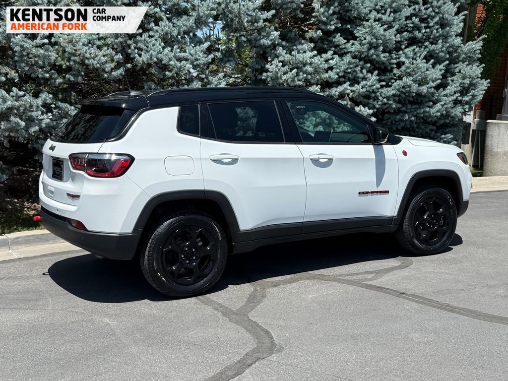 Used 2023 Jeep Compass Trailhawk image 10