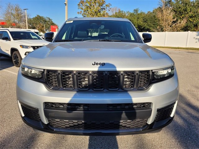 New 2025 Jeep Grand Cherokee L Limited w/ Black Appearance Package image 21