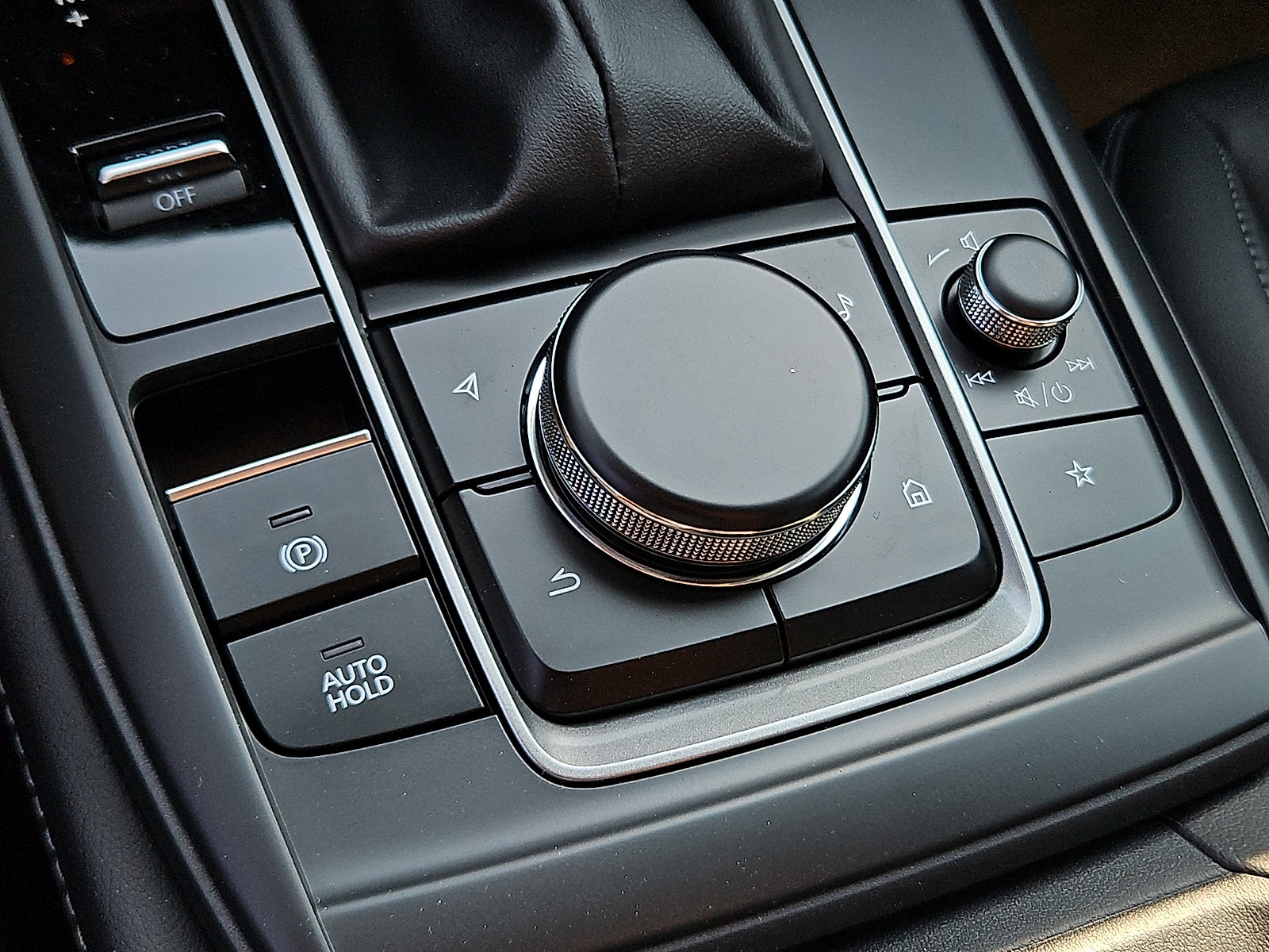 New 2026 MAZDA CX-30 AWD 2.5 S w/ Select Sport Pkg image 19