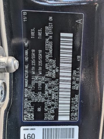 Used 2020 Toyota Sienna Limited w/ Carpet Mat Package FWD image 25