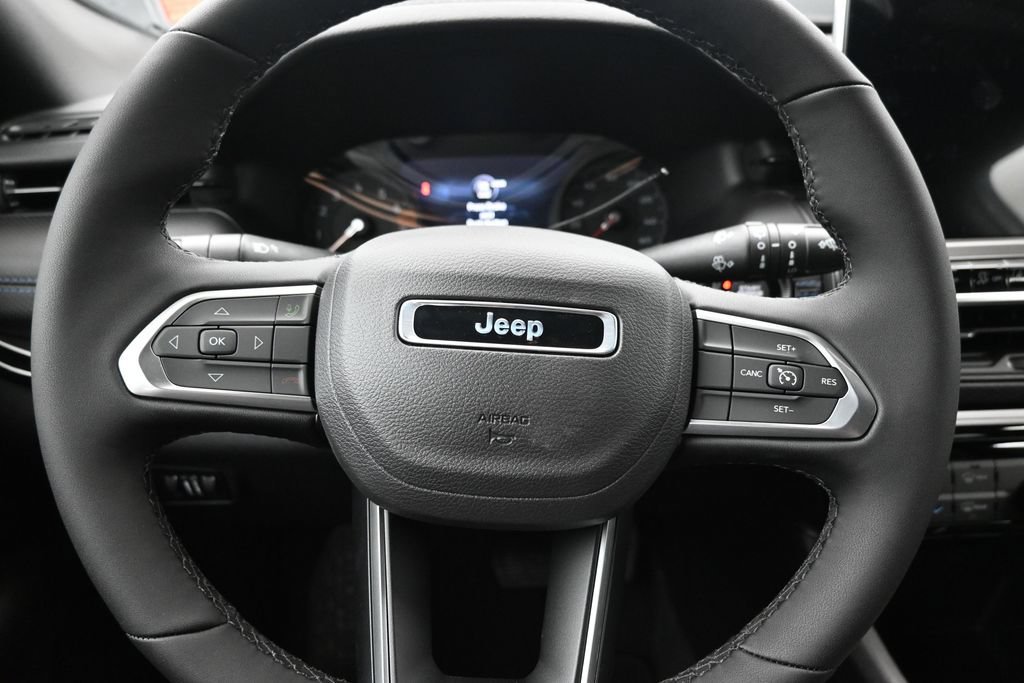 New 2026 Jeep Compass Latitude AWD/4WD image 4