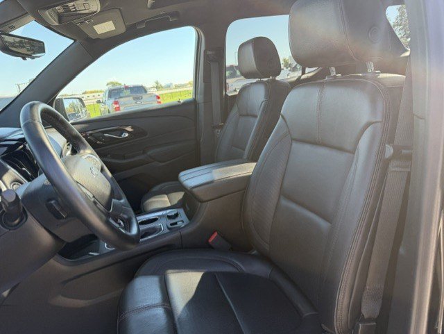 Used 2023 Chevrolet Traverse RS AWD/4WD image 13