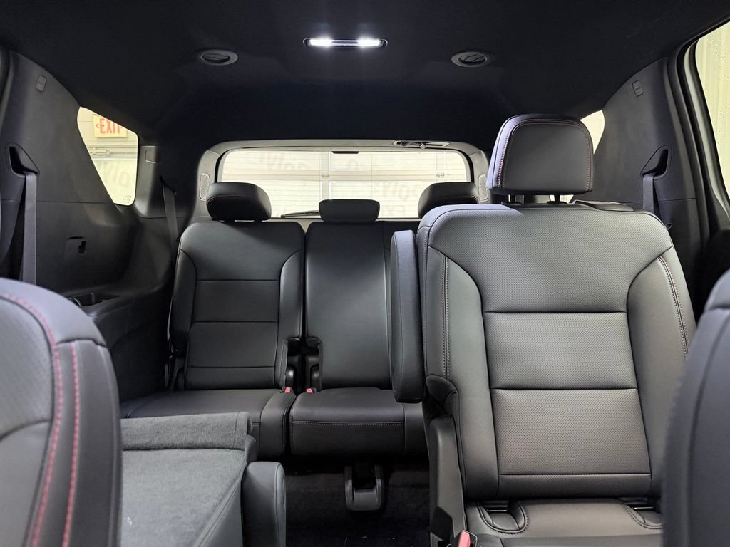Used 2026 Chevrolet Traverse Z71 w/ Driver Confidence Package AWD/4WD image 16