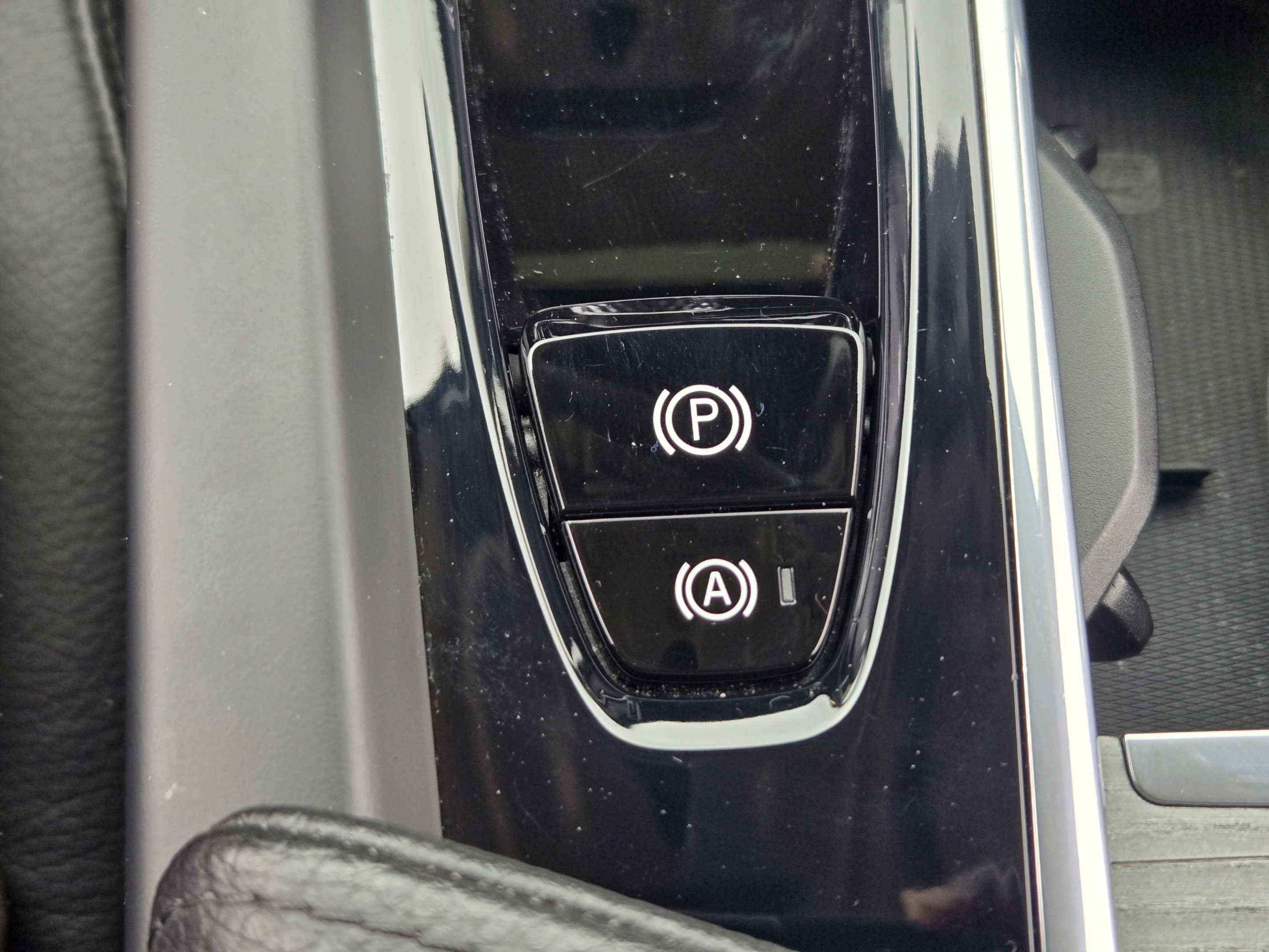 Used 2022 Volvo V60 T5 Cross Country w/ Advanced Package AWD/4WD image 18