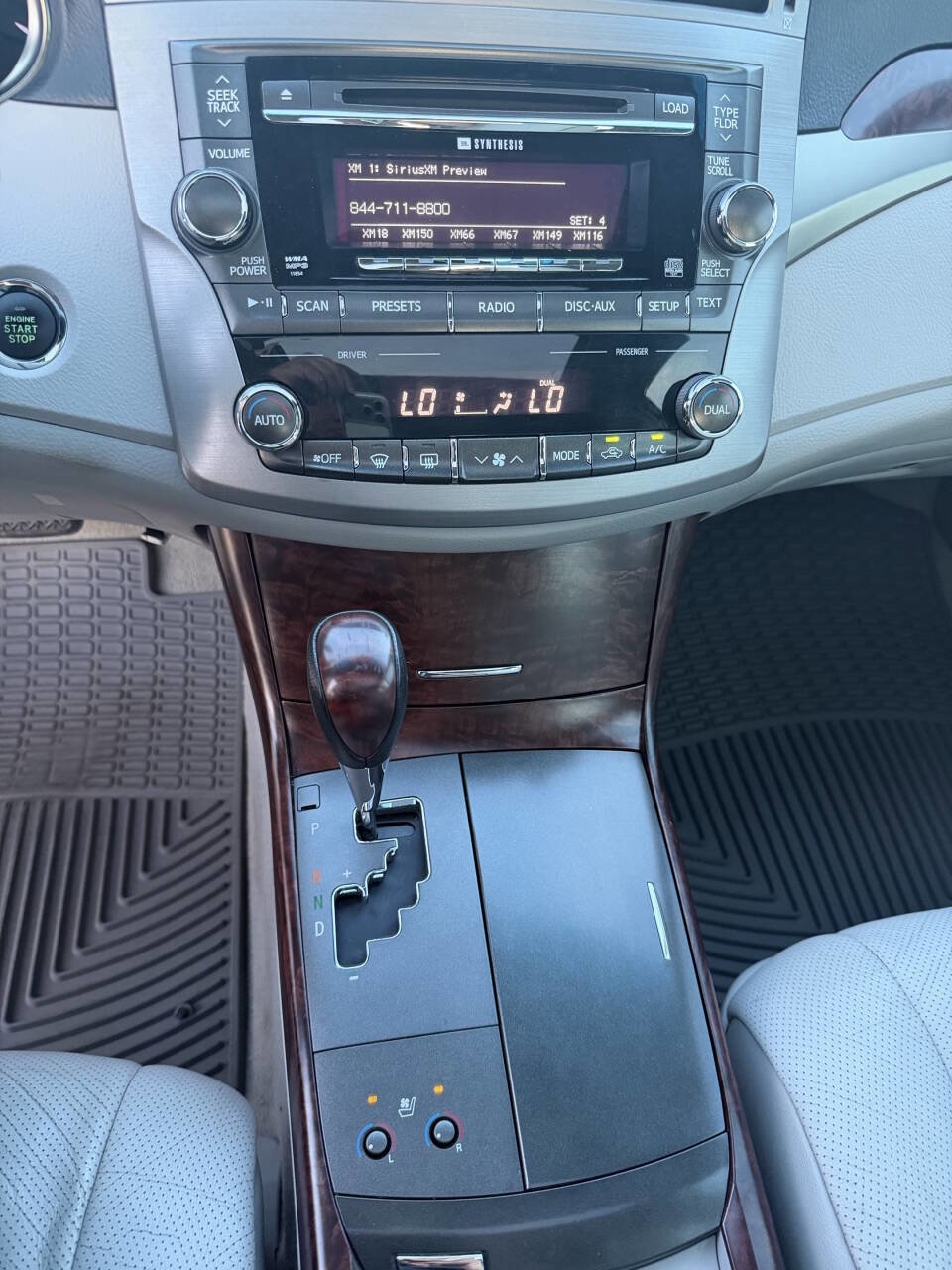 Used 2011 Toyota Avalon Limited FWD image 39