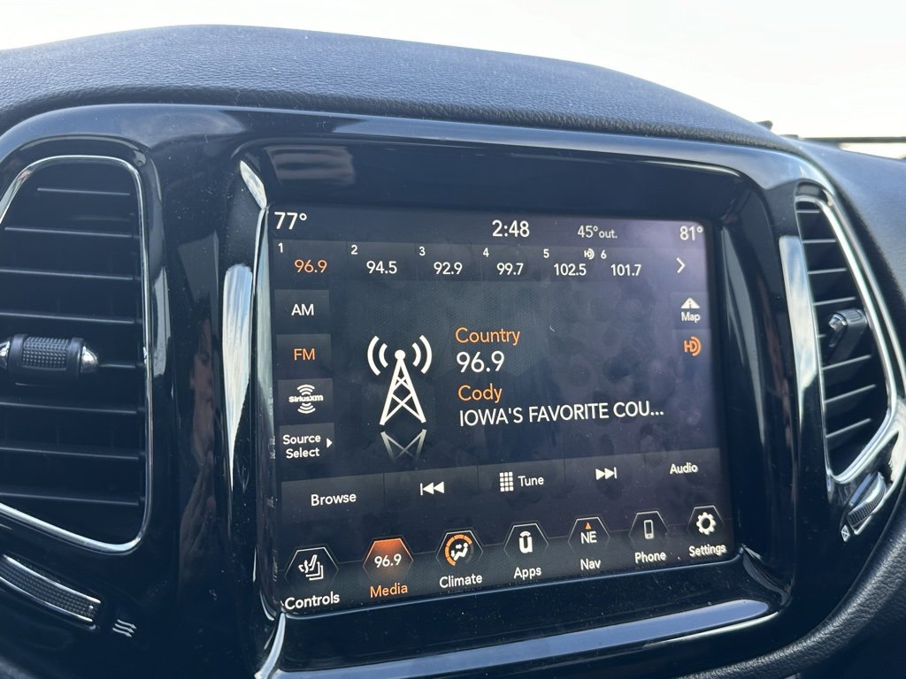 Used 2018 Jeep Compass Limited w/ Navigation Group image 32