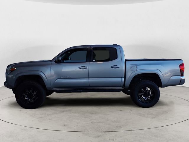 Used 2020 Toyota Tacoma SR5 image 2