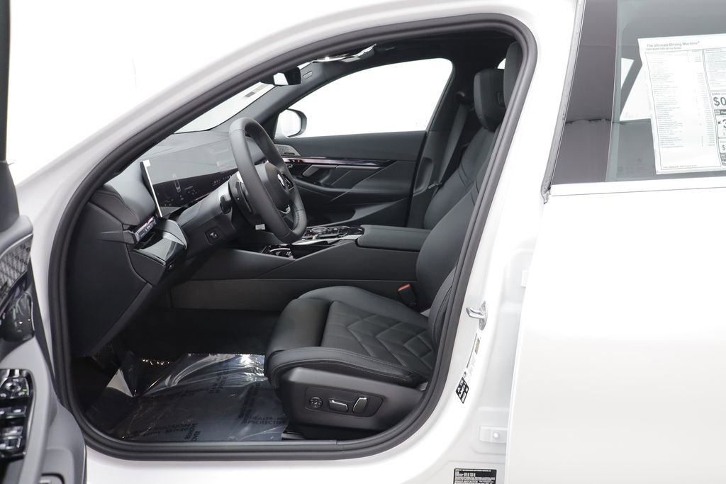 New 2026 BMW 530i xDrive w/ Premium Package image 5