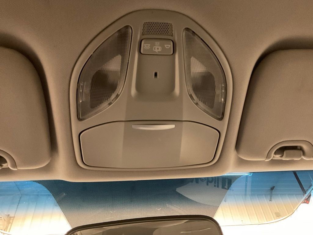 Used 2017 Hyundai Santa Fe Sport image 24