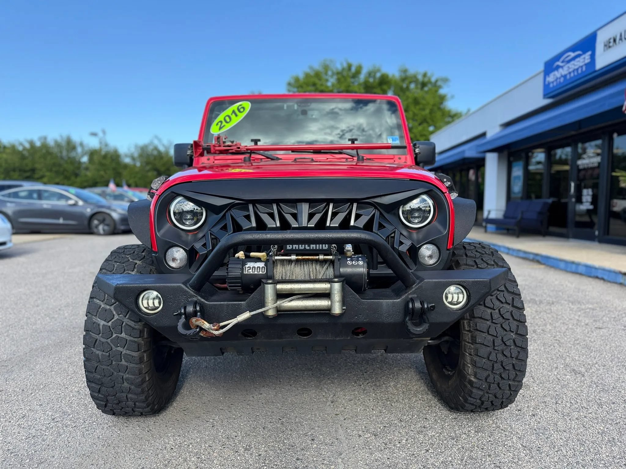 Used 2016 Jeep Wrangler Unlimited Sahara w/ Connectivity Group AWD/4WD image 41
