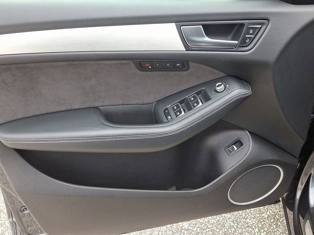 Used 2017 Audi SQ5 Premium Plus image 13