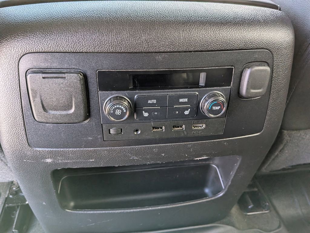 Used 2017 Chevrolet Suburban Premier image 15