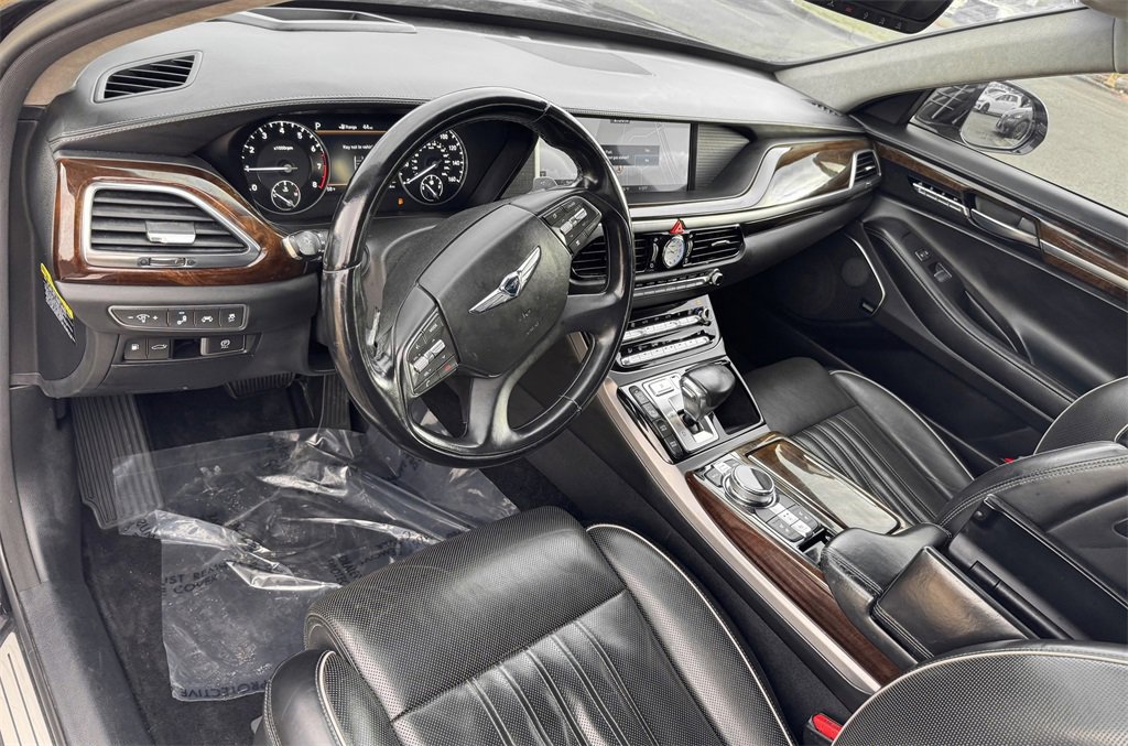 Used 2018 Genesis G90 3.3T Premium image 18