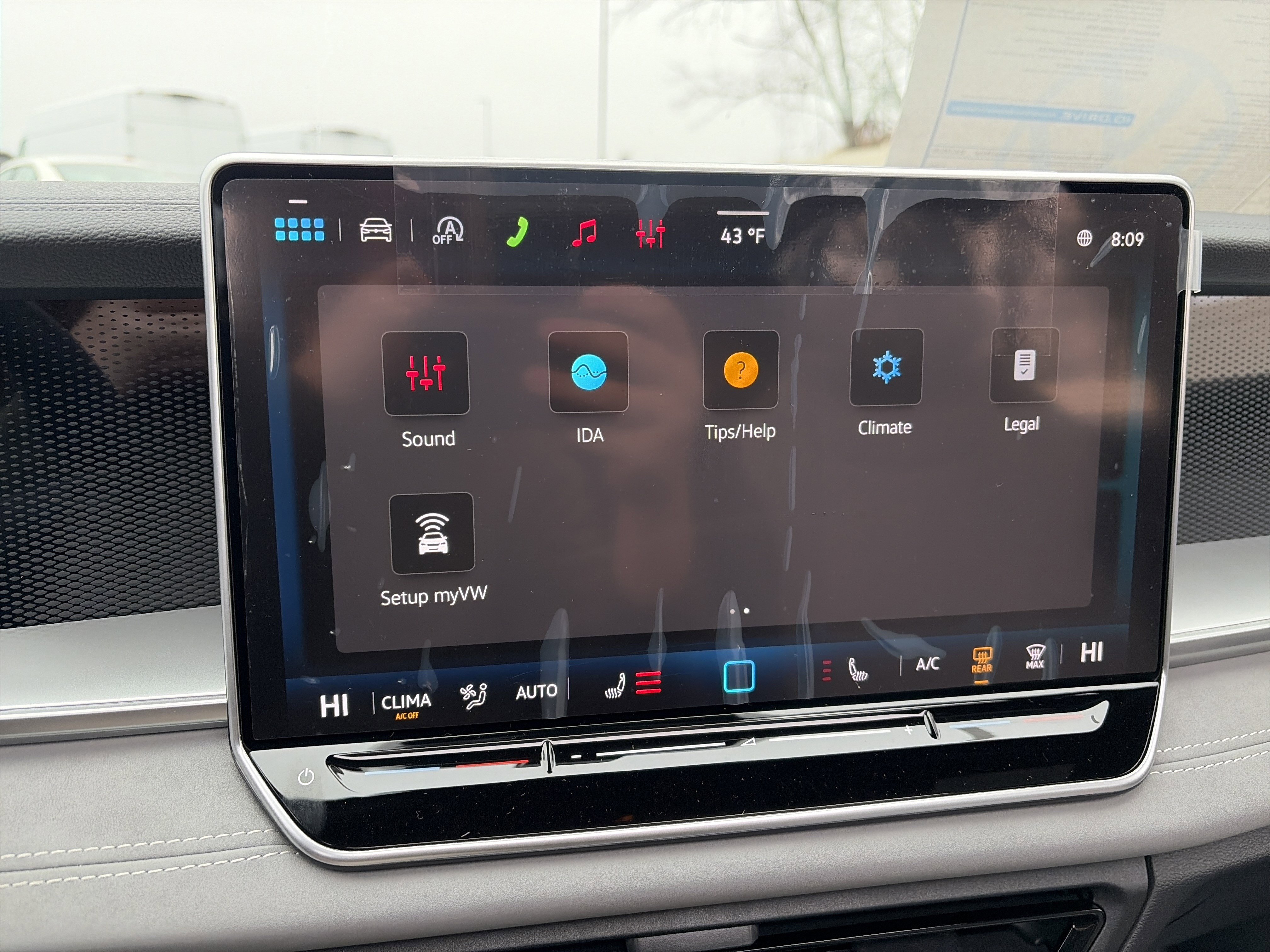 New 2026 Volkswagen Tiguan SE R-Line AWD/4WD image 39