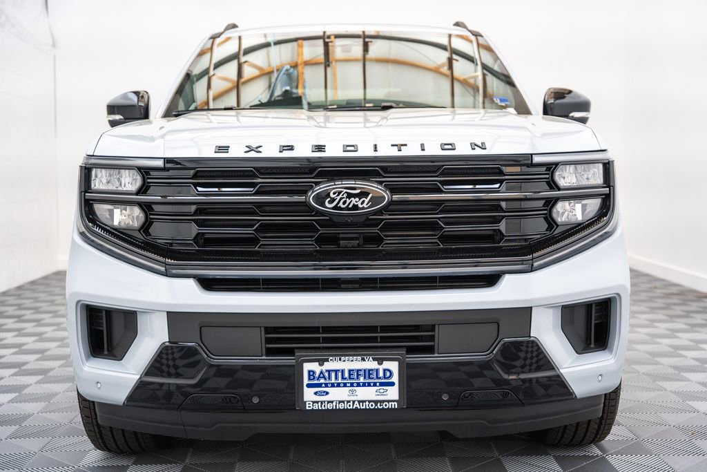 New 2026 Ford Expedition Platinum AWD/4WD image 2